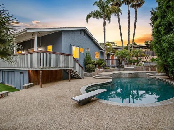 4143 Sunnyhill Dr, Carlsbad CA 92008