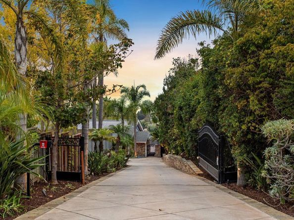 4143 Sunnyhill Dr, Carlsbad CA 92008