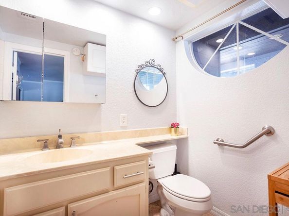 1806 McKee St A2, San Diego CA 92110