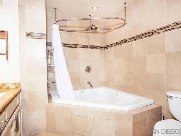 1806 McKee St A2, San Diego CA 92110