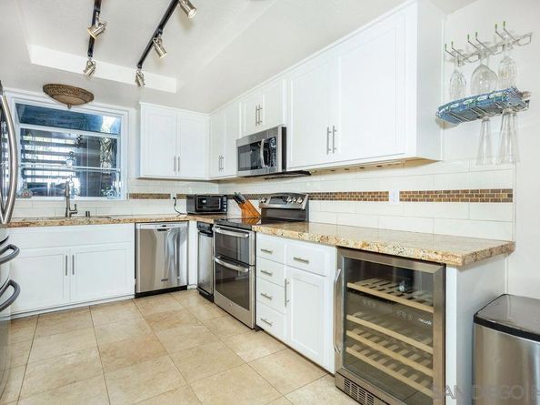 1806 McKee St A2, San Diego CA 92110