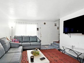 5725 Linda Vista Raod 4, San Diego CA 92110