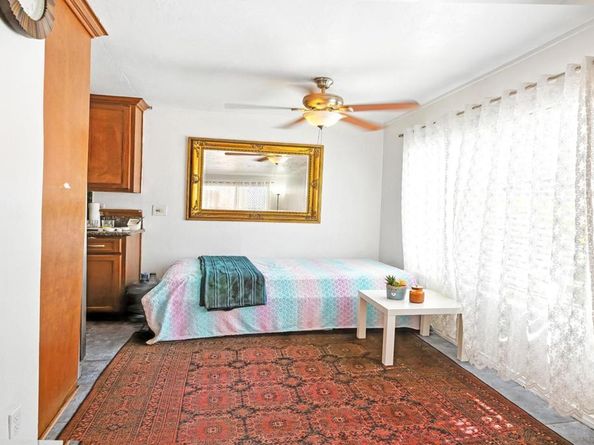 5725 Linda Vista Raod 4, San Diego CA 92110