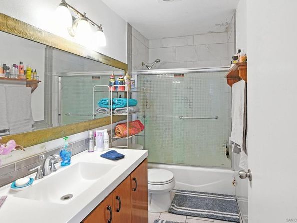 5725 Linda Vista Raod 4, San Diego CA 92110