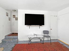 5725 Linda Vista Raod 4, San Diego CA 92110