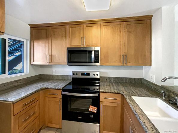 7405 Charmant Dr 2427, San Diego CA 92122