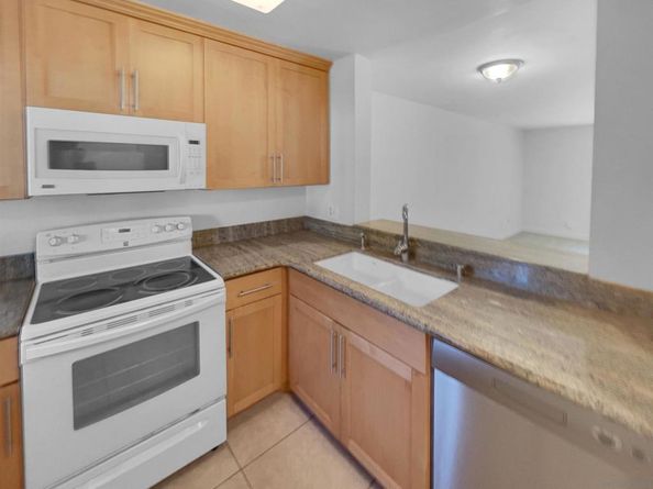 7405 Charmant Dr 2427, San Diego CA 92122