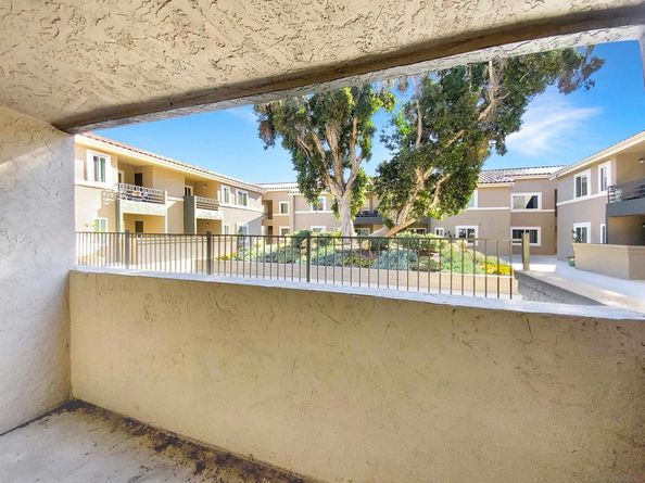 7405 Charmant Dr 2427, San Diego CA 92122