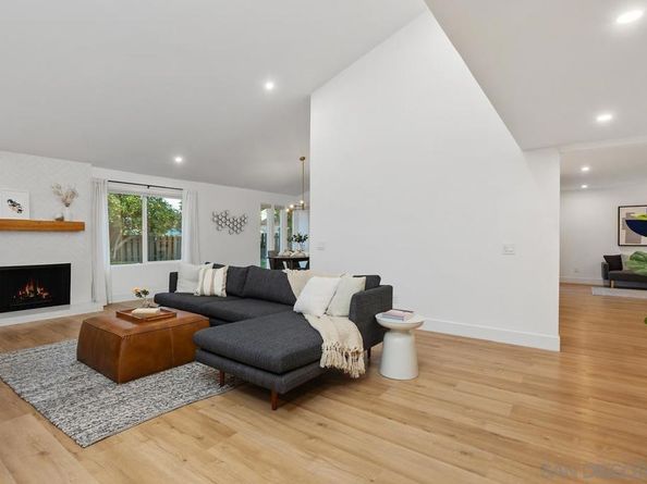 16955 Vinaruz Place, San Diego CA 92128