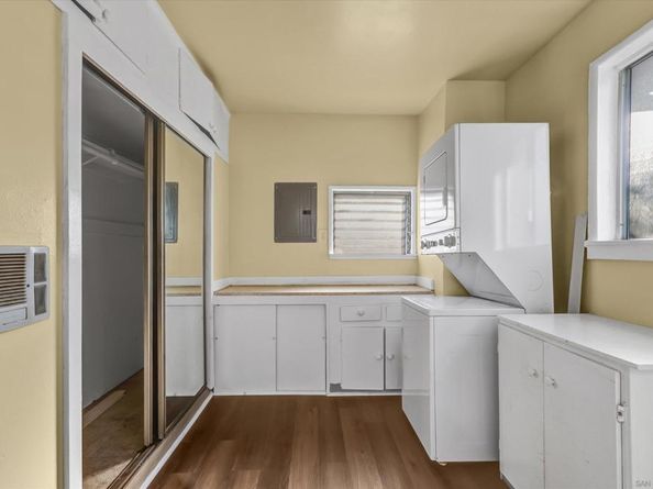 4927 Ellenwood Drive, Los Angeles CA 90041