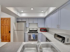 4055 Falcon St 102, San Diego CA 92103
