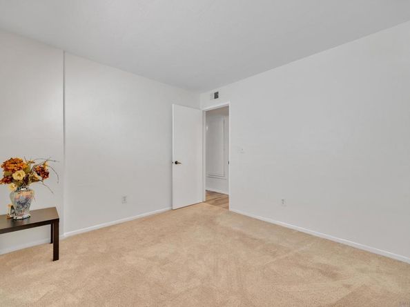 4055 Falcon St 102, San Diego CA 92103