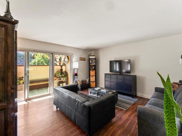 5483 Adobe Falls Rd. 7, San Diego CA 92120