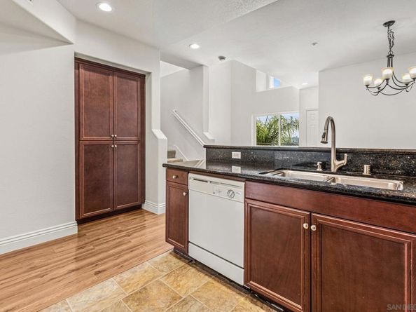 5447 Soho View Ter, San Diego CA 92105