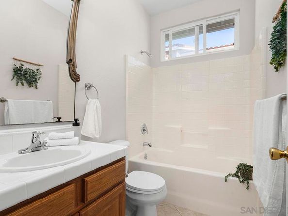 987 Palencia Ct, Chula Vista CA 91910