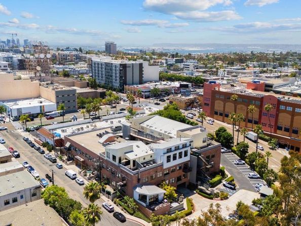 3940 7th Ave 206, San Diego CA 92103