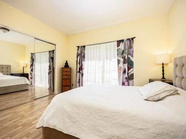 521 Arbor Dr 105, San Diego CA 92103