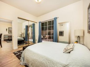 521 Arbor Dr 105, San Diego CA 92103