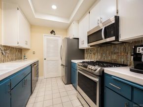 521 Arbor Dr 105, San Diego CA 92103