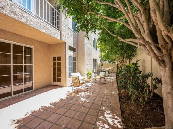 521 Arbor Dr 105, San Diego CA 92103