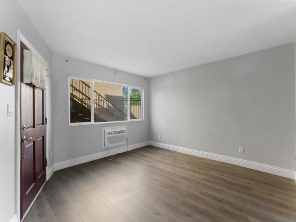 1160 E Lexington 6, El Cajon CA 92019