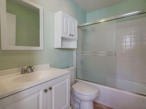 4044 Crystal Dawn Ln 203, San Diego CA 92122