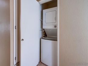 4044 Crystal Dawn Ln 203, San Diego CA 92122