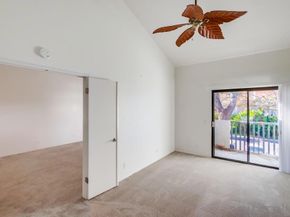 4044 Crystal Dawn Ln 203, San Diego CA 92122