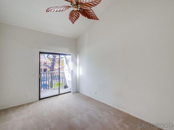 4044 Crystal Dawn Ln 203, San Diego CA 92122
