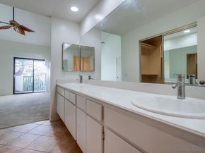 4044 Crystal Dawn Ln 203, San Diego CA 92122