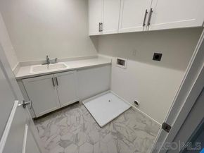 7835 Cypress Dr, Santee CA 92071