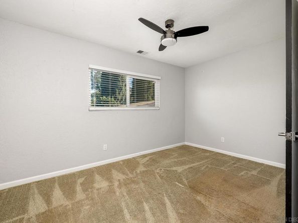 2167 Sunset Dr, Escondido CA 92025