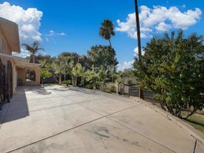 2167 Sunset Dr, Escondido CA 92025