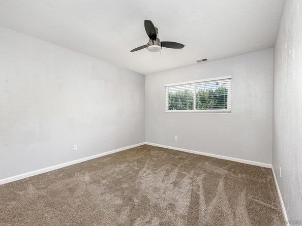 2167 Sunset Dr, Escondido CA 92025