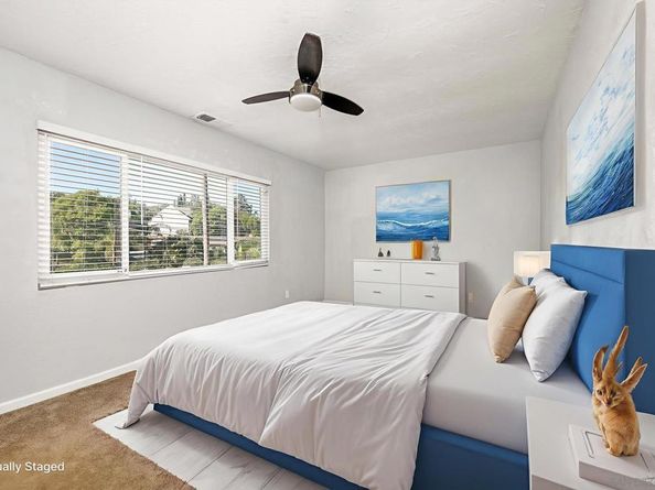 2167 Sunset Dr, Escondido CA 92025