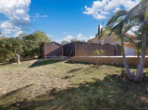 2167 Sunset Dr, Escondido CA 92025