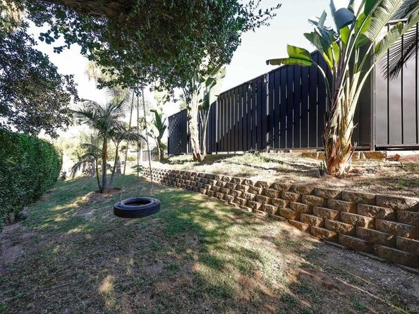 2167 Sunset Dr, Escondido CA 92025