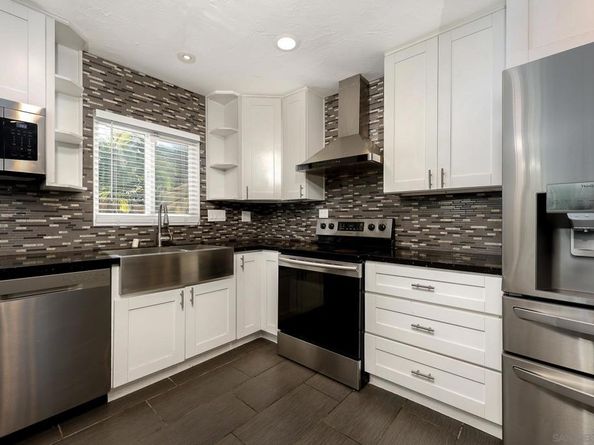 2167 Sunset Dr, Escondido CA 92025