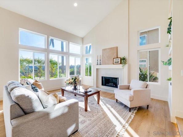 1736 Blackbird Cir, Carlsbad CA 92011