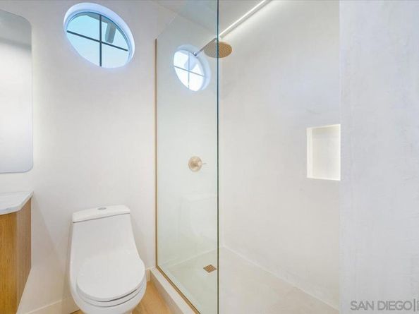 1736 Blackbird Cir, Carlsbad CA 92011