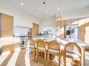 1736 Blackbird Cir, Carlsbad CA 92011