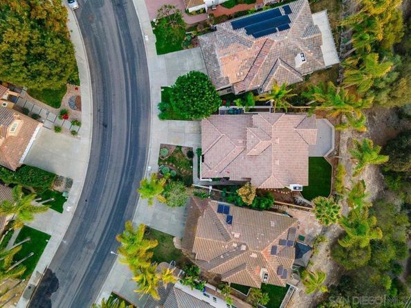 1736 Blackbird Cir, Carlsbad CA 92011