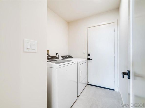 1736 Blackbird Cir, Carlsbad CA 92011