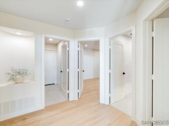 1736 Blackbird Cir, Carlsbad CA 92011