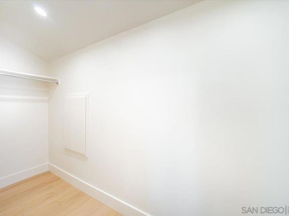 1736 Blackbird Cir, Carlsbad CA 92011