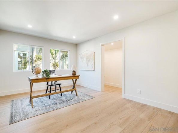 1736 Blackbird Cir, Carlsbad CA 92011