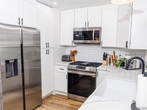 10060 Scripps Vista Way 33, San Diego CA 92131