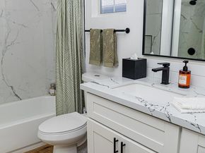 10060 Scripps Vista Way 33, San Diego CA 92131