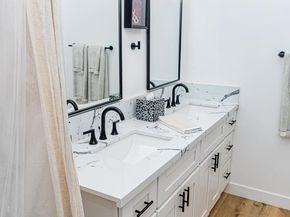 10060 Scripps Vista Way 33, San Diego CA 92131