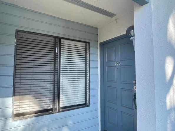 4044 Crystal Dawn Ln 103, San Diego CA 92122